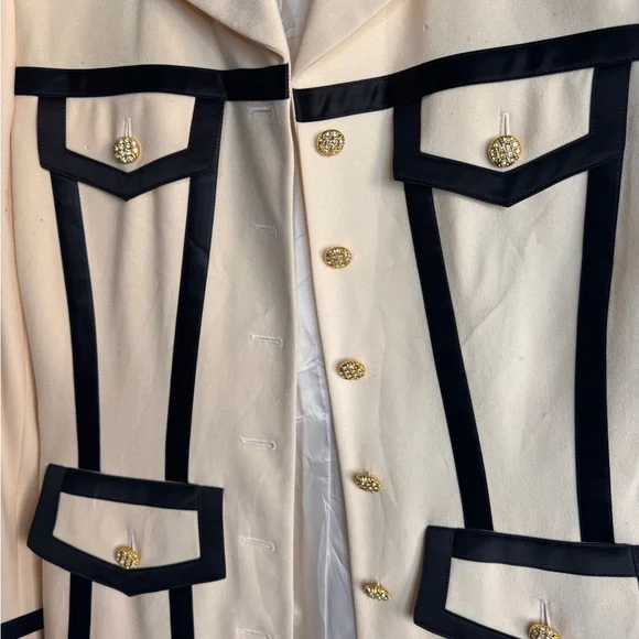 Escada Couture Cream and Black Vintage Women's Jacket - Picture 2 of 16